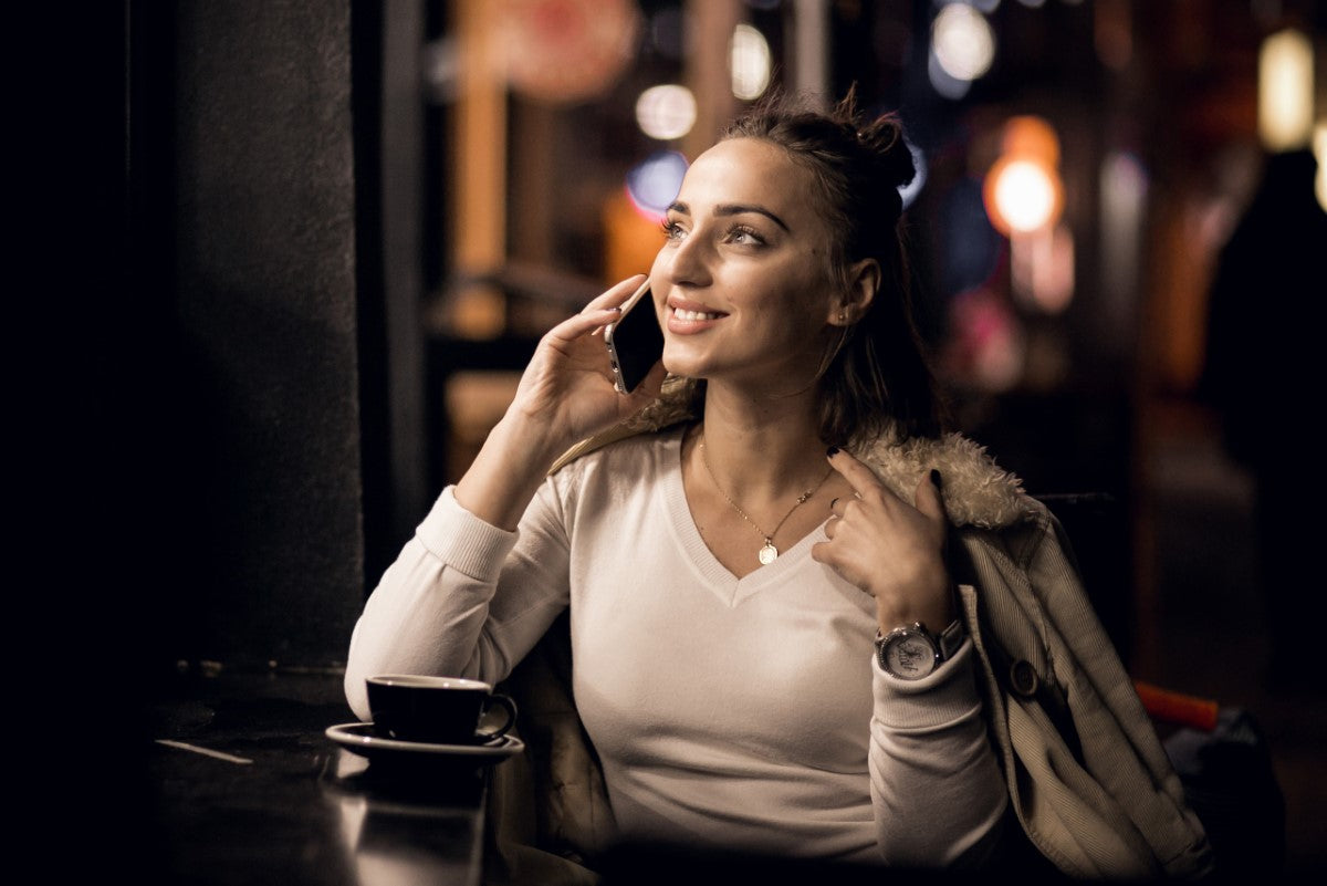 Flaunt Your Style: Women's V-Neck Thermal Set Edition
